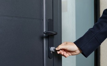للوقاية من فيروس كورونا... تعليمات الخروج من المنزل والدخول إليه