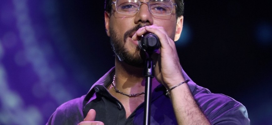 Kris يشعل The Voice بأغنية “أوقات” لناصيف زيتون ويتحوّل لترند على السوشيال ميديا