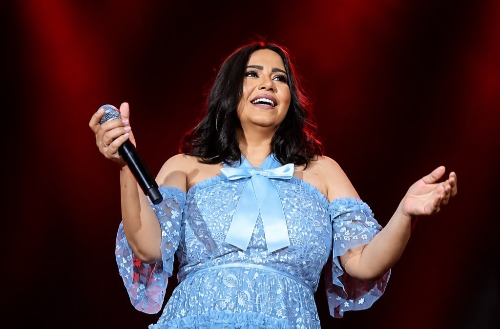 شيرين عبد الوهاب تشعل الساحل الشمالي وتتصدّر ترند مواقع التواصل