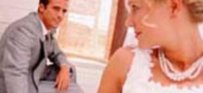 لماذا تشعر المراة بالألم في الجماع الاول؟ لماذا تشعر المراة بالألم في الجماع الاول؟