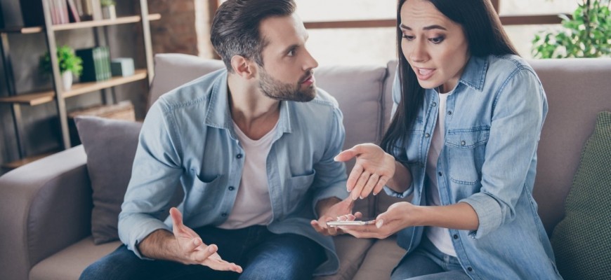 ثلاثة أسباب تُهدّد استقرار العلاقات الزوجية.. والسر في طريقة التعامل معها