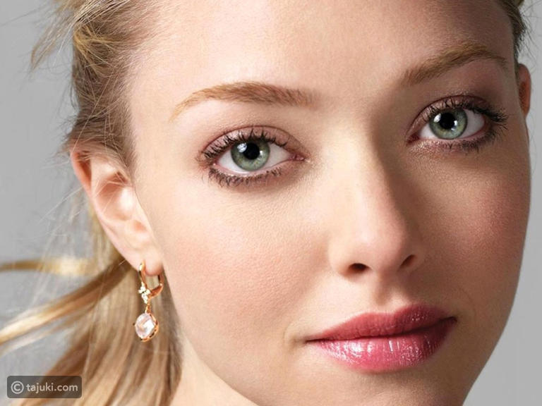 حيل مكياج لتوسيع العيون بشكل طبيعي وجذاب