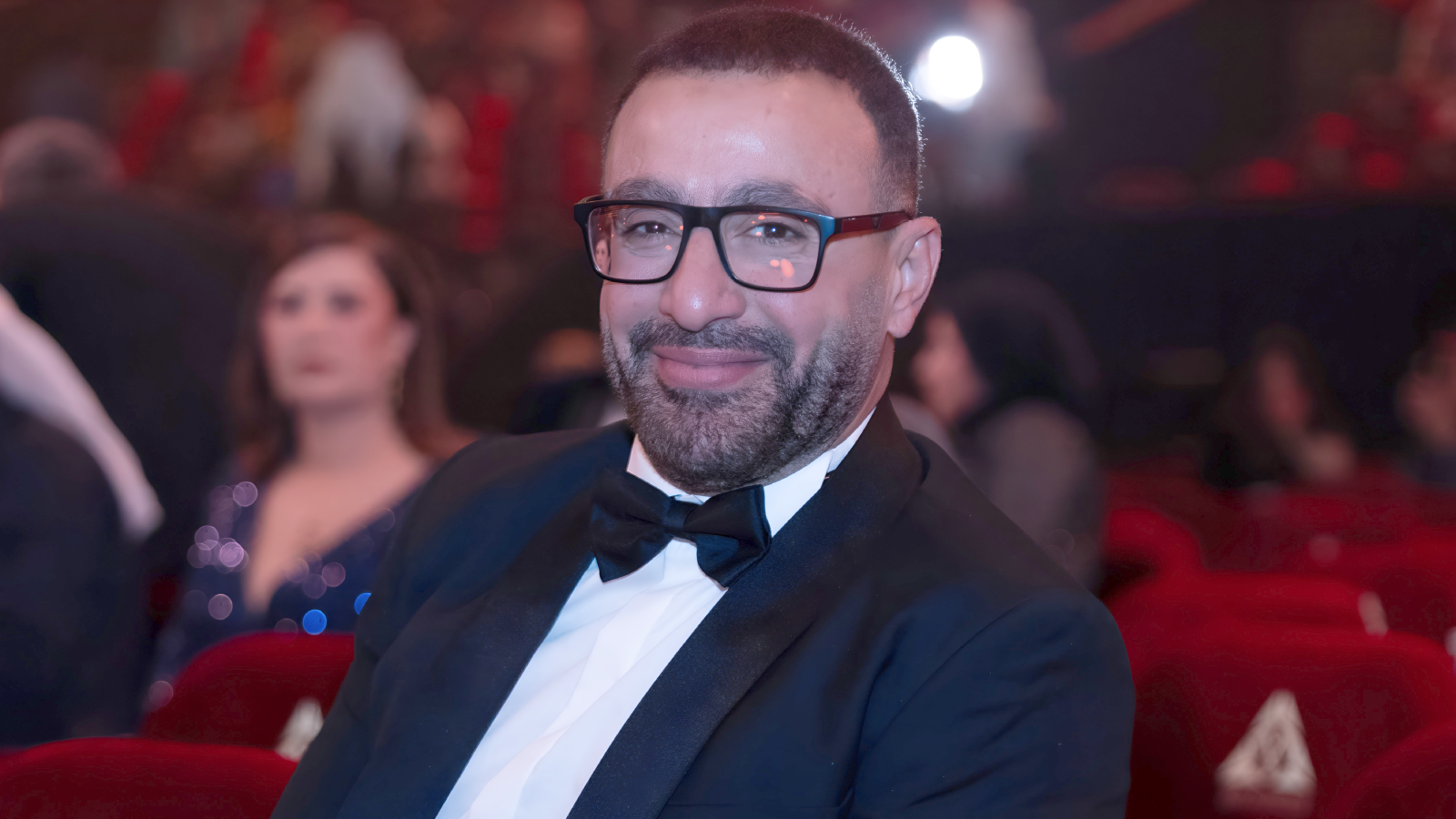 أحمد السقا يتبرأ من المنشورات المنسوبة إليه ويوضح الحقيقة